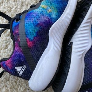 Girls Adidas sneakers✨